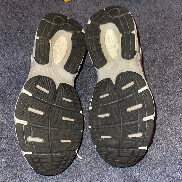 Avia Silver and White Running Shoes - Picture 6 of 9